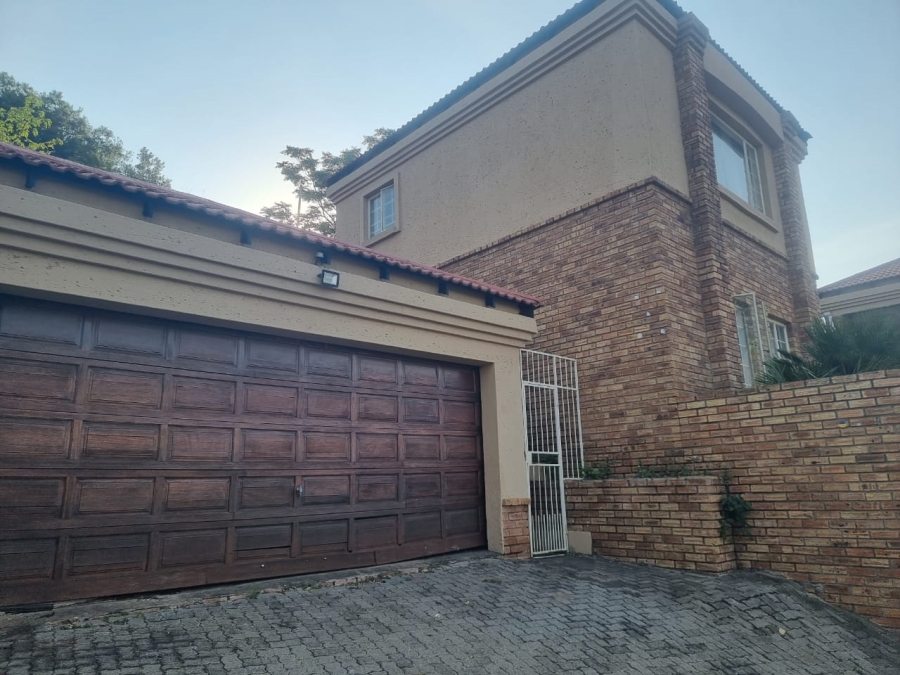 3 Bedroom Property for Sale in Safari Gardens North West